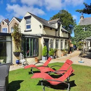 The Old Coach House Homestay