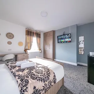 *rc12s* For Your Relaxed & Cosy + Free Parking + Free Fast Wifi * Homestay