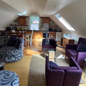 Self Contained Coach House In Leafy South The Location Is Not Accurate , Belfast United Kingdom