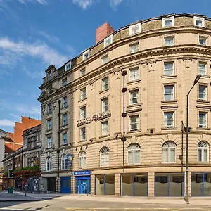 Discovery - Hotell