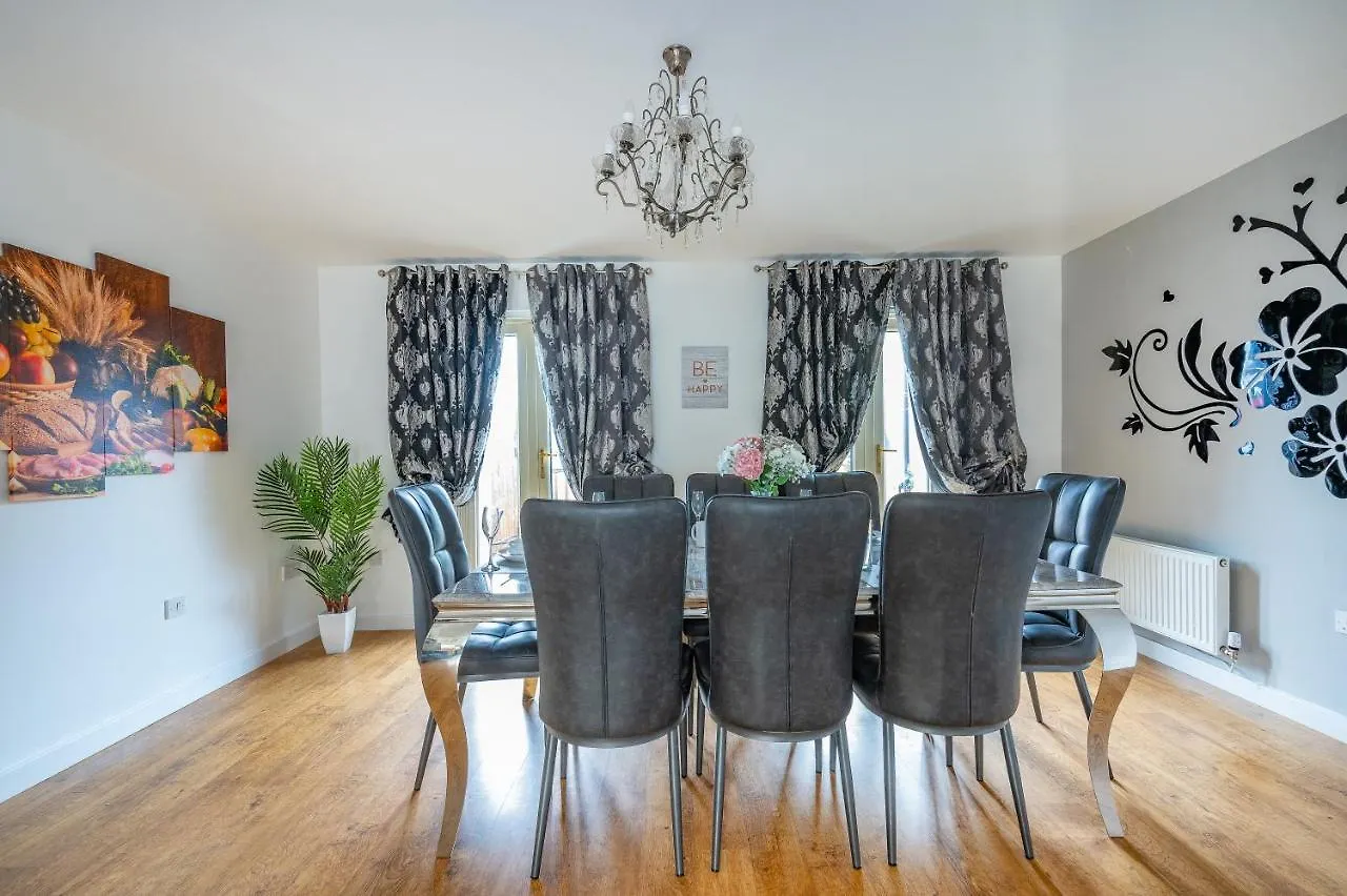 Homestay *Ra27R* For Your Most Relaxed & Cosy Stay + Free Parking + Free Fast Wifi * Leeds  United Kingdom