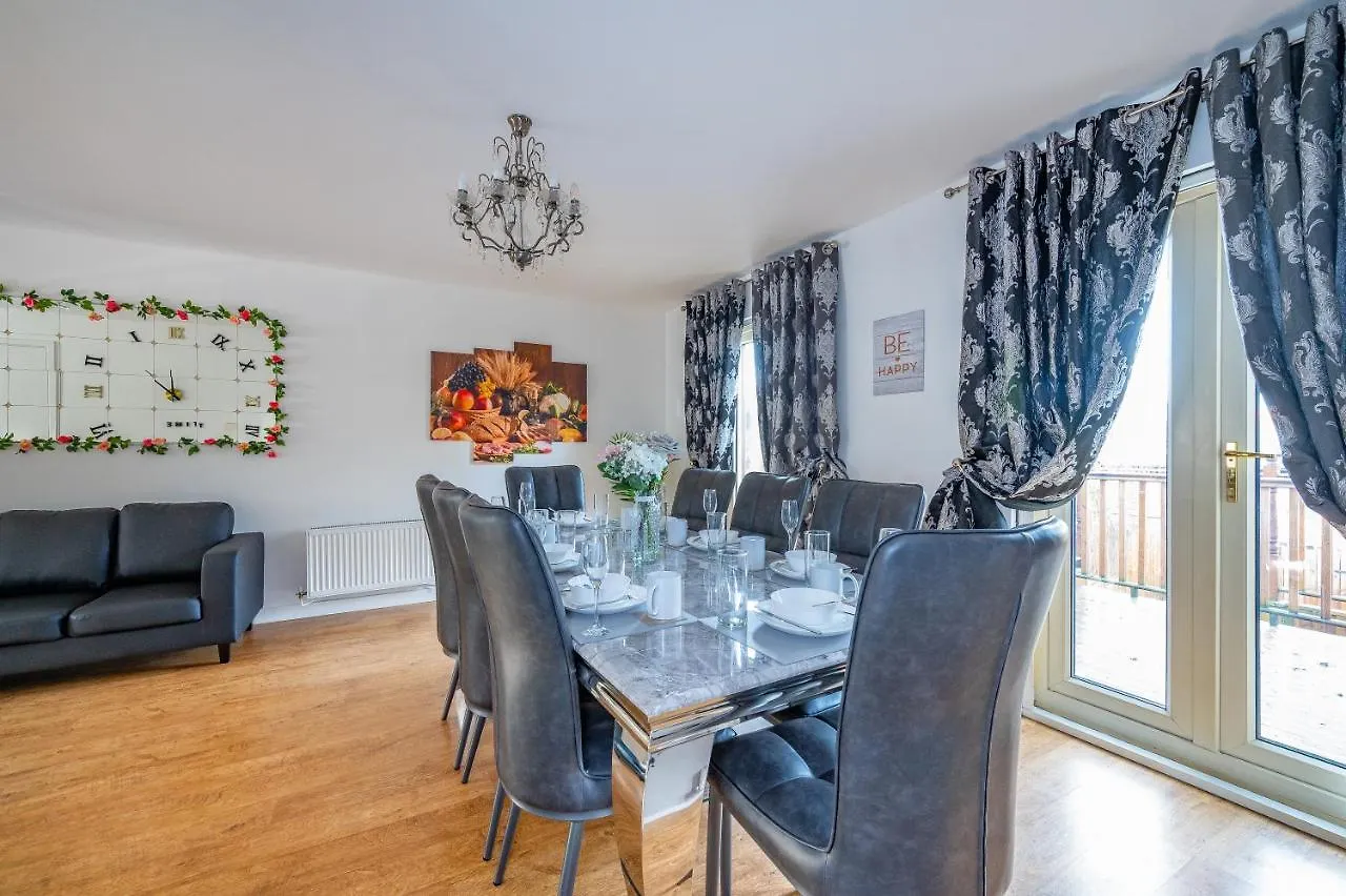 Homestay *Ra27R* For Your Most Relaxed & Cosy Stay + Free Parking + Free Fast Wifi * Leeds